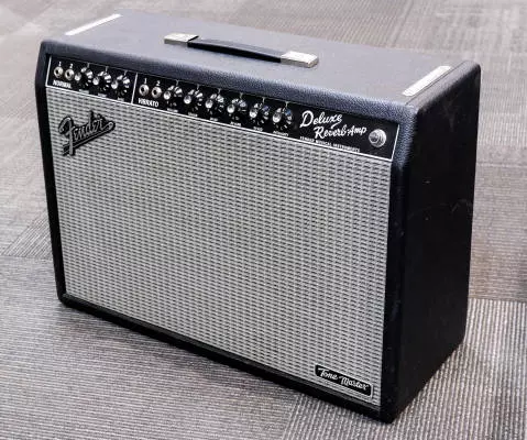 Fender - Tone Master Deluxe Reverb 1x12'' Amplifier - 120V 2